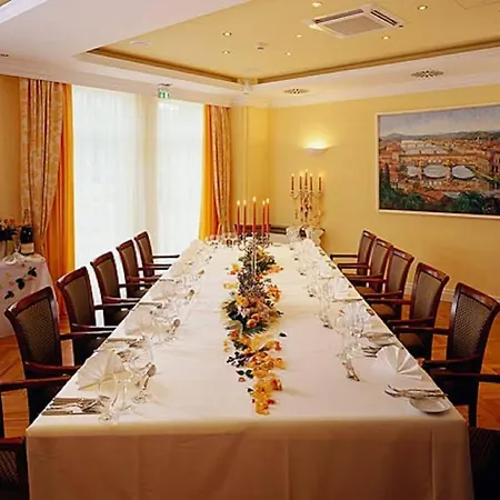 Hotel Welcome Geyerswörth 4*